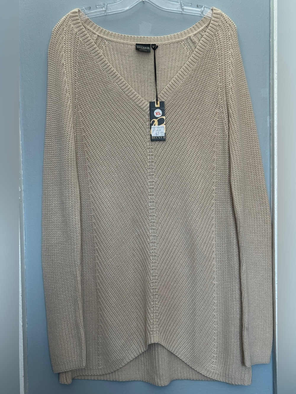 NWT Beige V-Neck Knit Women’s Sweater Full Tunic XL Fall Winter